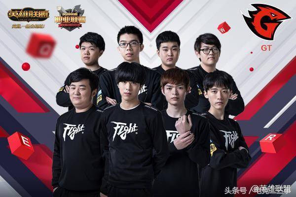 手握4个首 手握4个首