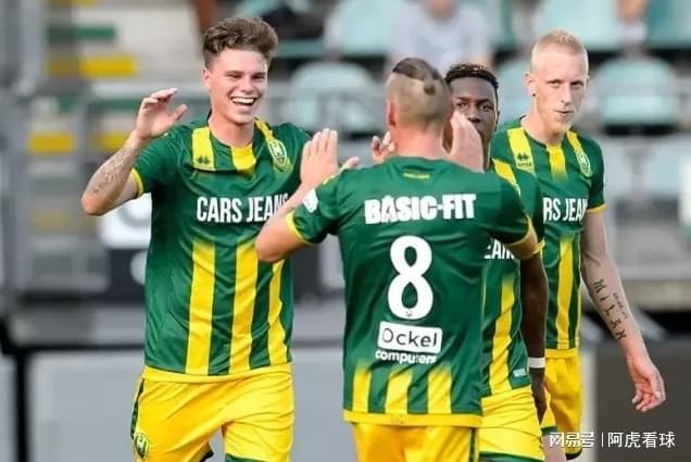 边后卫前提 边后卫前提