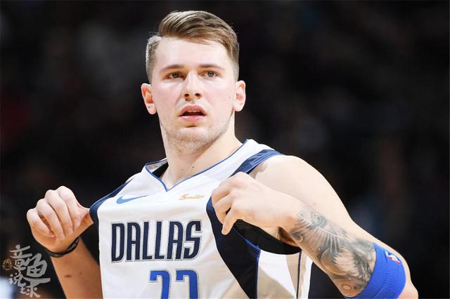 手递手后撤 手递手后撤