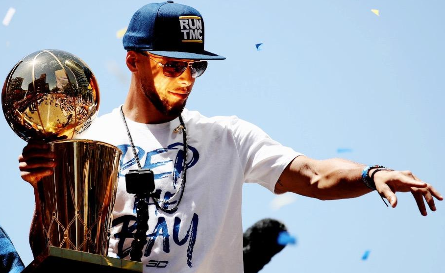 阿里纳斯 阿里纳斯